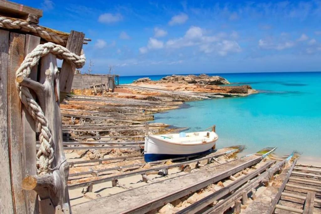Villa Skiba Es Caló de Sant Agustí Esterno foto